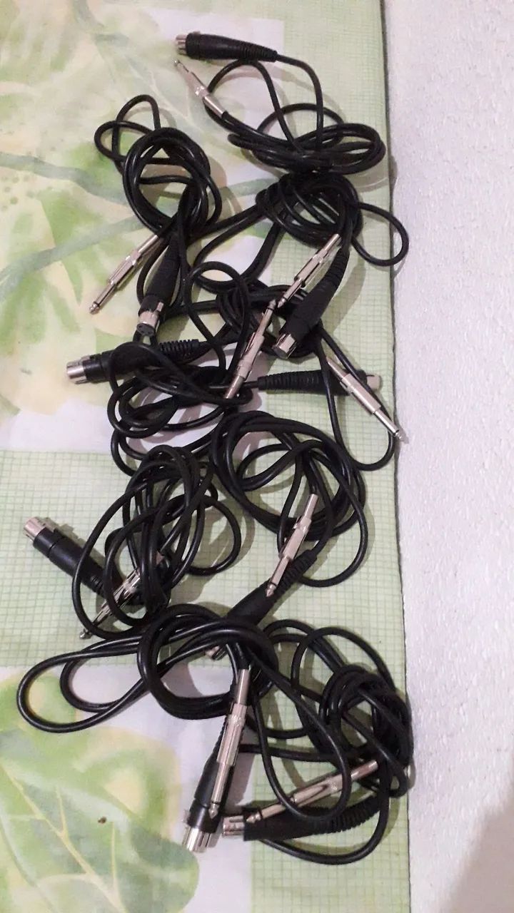 Microfone shure com fio tudo original  - Foto 3
