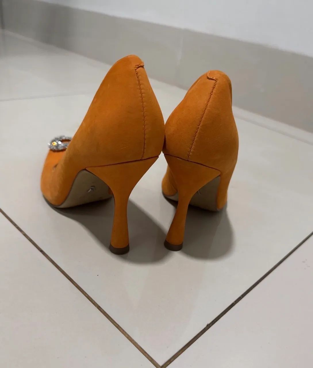 Scarpin Arezzo laranja - Foto 3