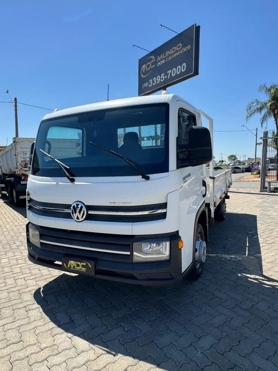 VW DELIVERY EXPRESS  2020 COM CARROCERIA 