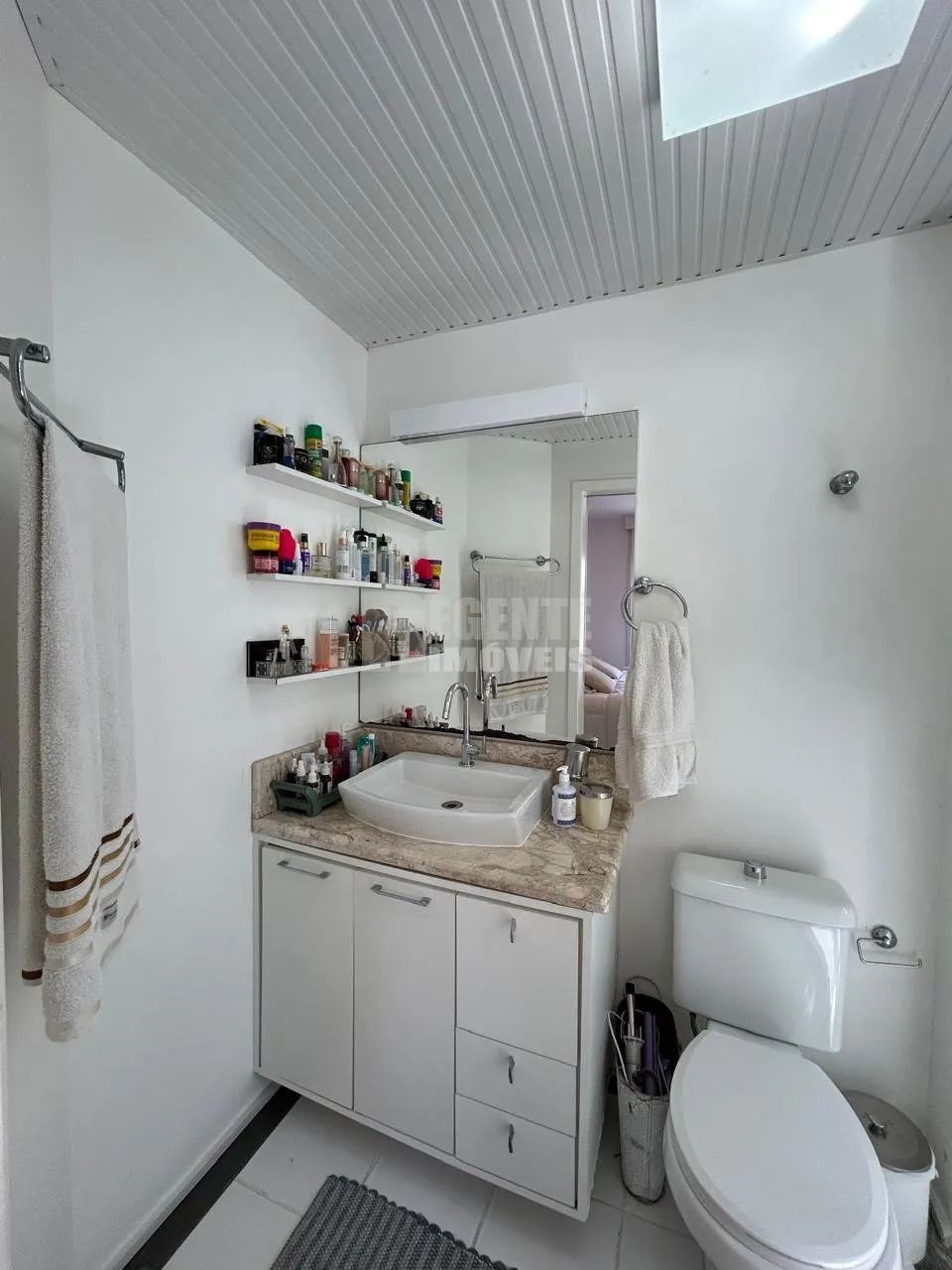 Apartamento à venda com 3 dormitórios no Itacorubi em Florianópolis - Foto 2
