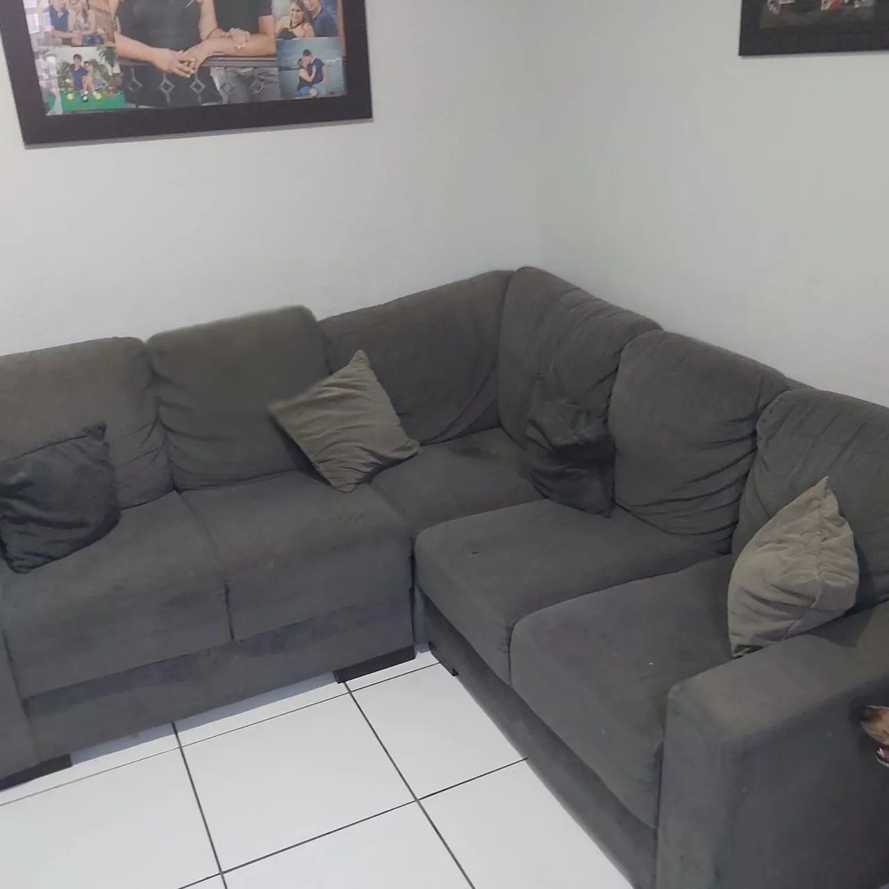 Sofá 2.0x2.0 metros cinza. - Foto 2