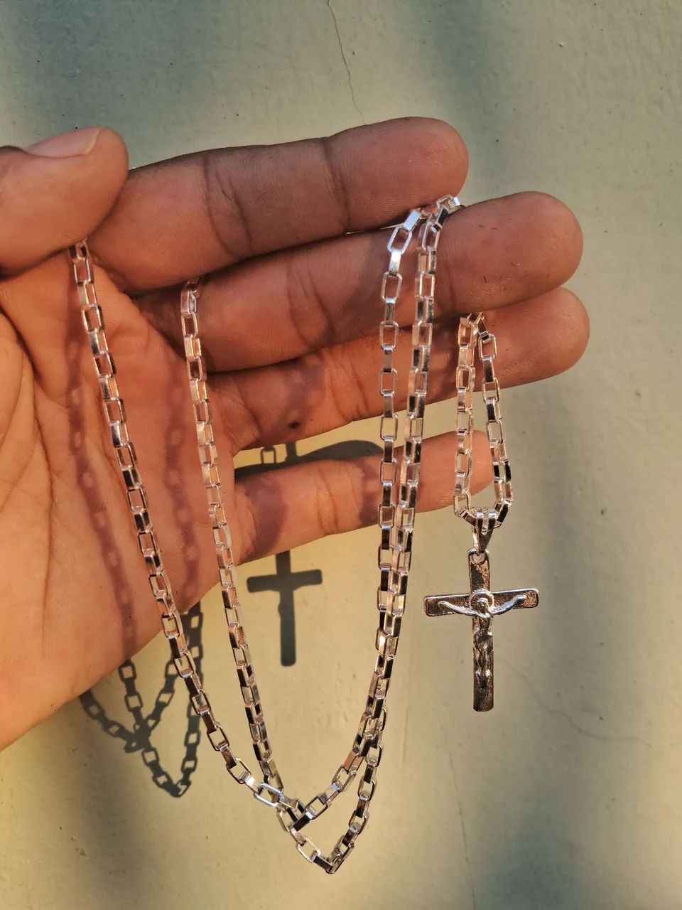 Vendo cordao de prata 925 cadeado com pinjente Jesus Cristo!! - Foto 2