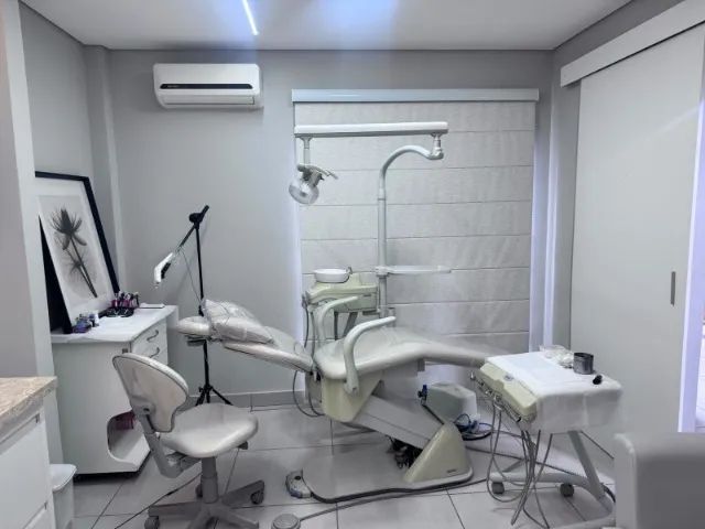 VENDO CLÍNICA DENTÁRIA COMPLETA - ACEITO CARRO COMO PARTE DE PAGAMENTO - Foto 2