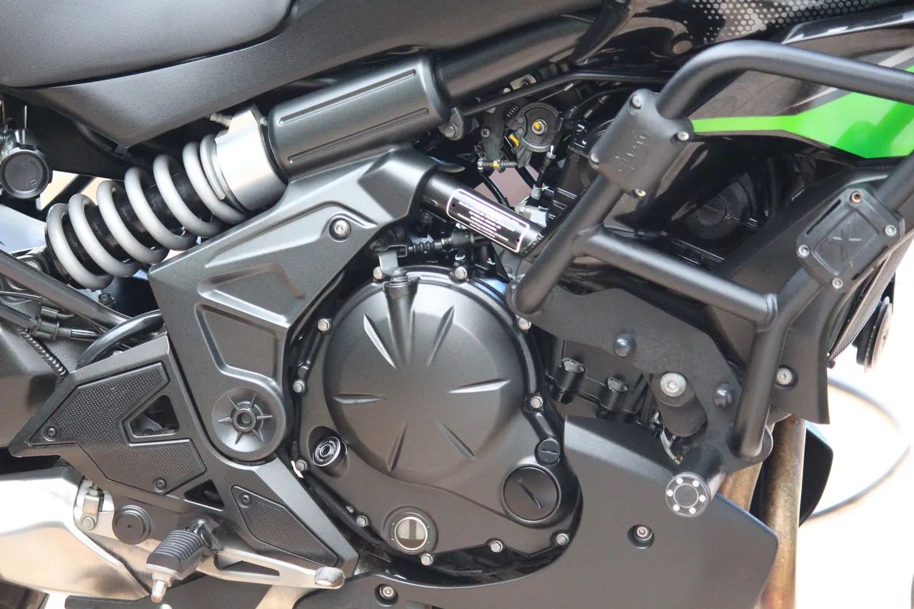 Kawasaki Versys 650 - Foto 3