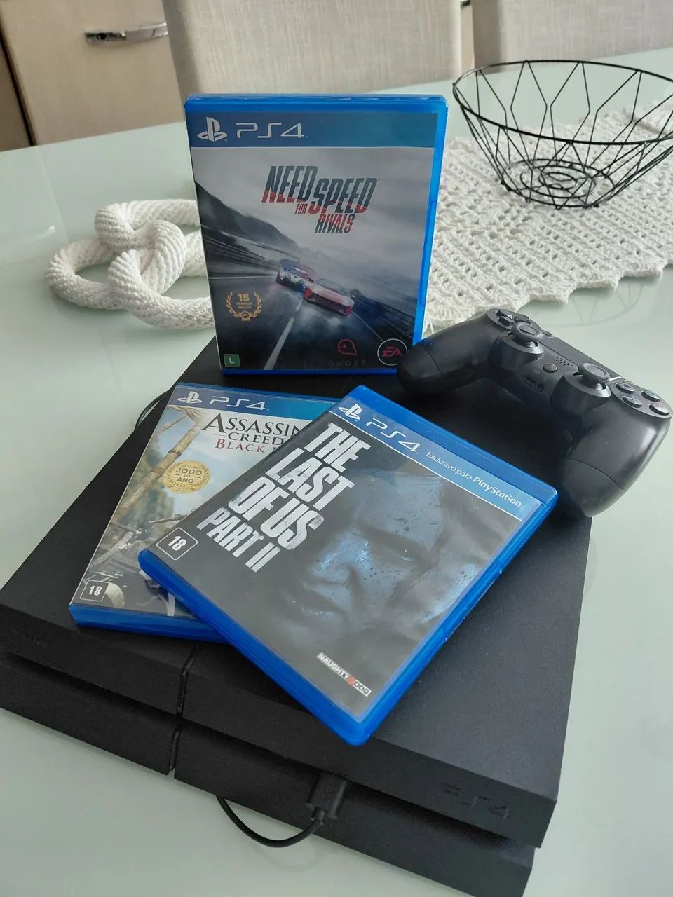 Vendo PS4 3 jogos - Foto 2
