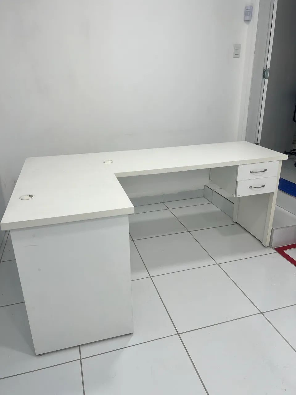Estação de trabalho, mesa em L