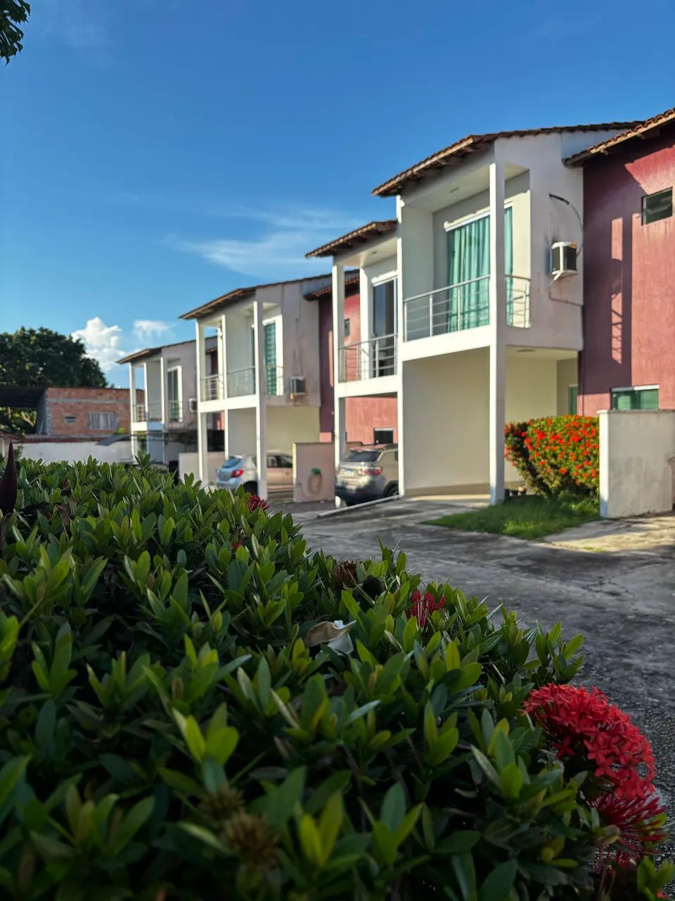 Alugo apartamento duplex estilo casa