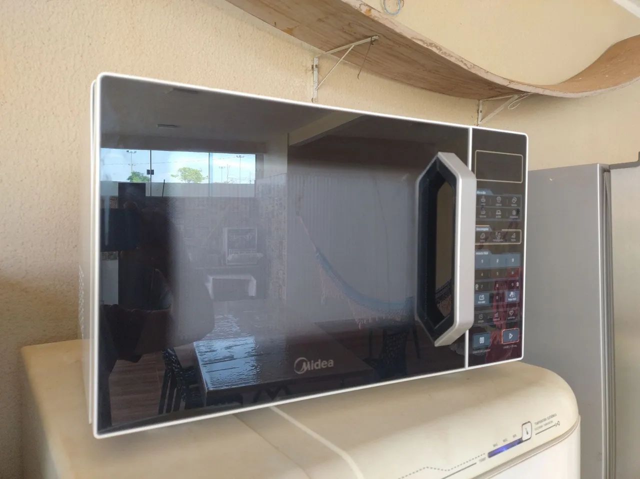 MICROONDAS SEMI NOVO