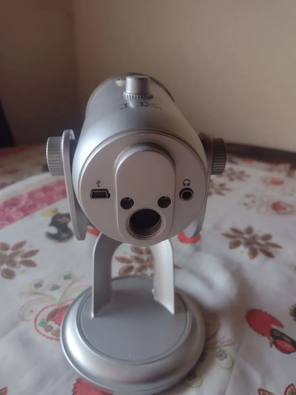 Microfone Blue Yeti (Modelo Padrão) - Foto 5