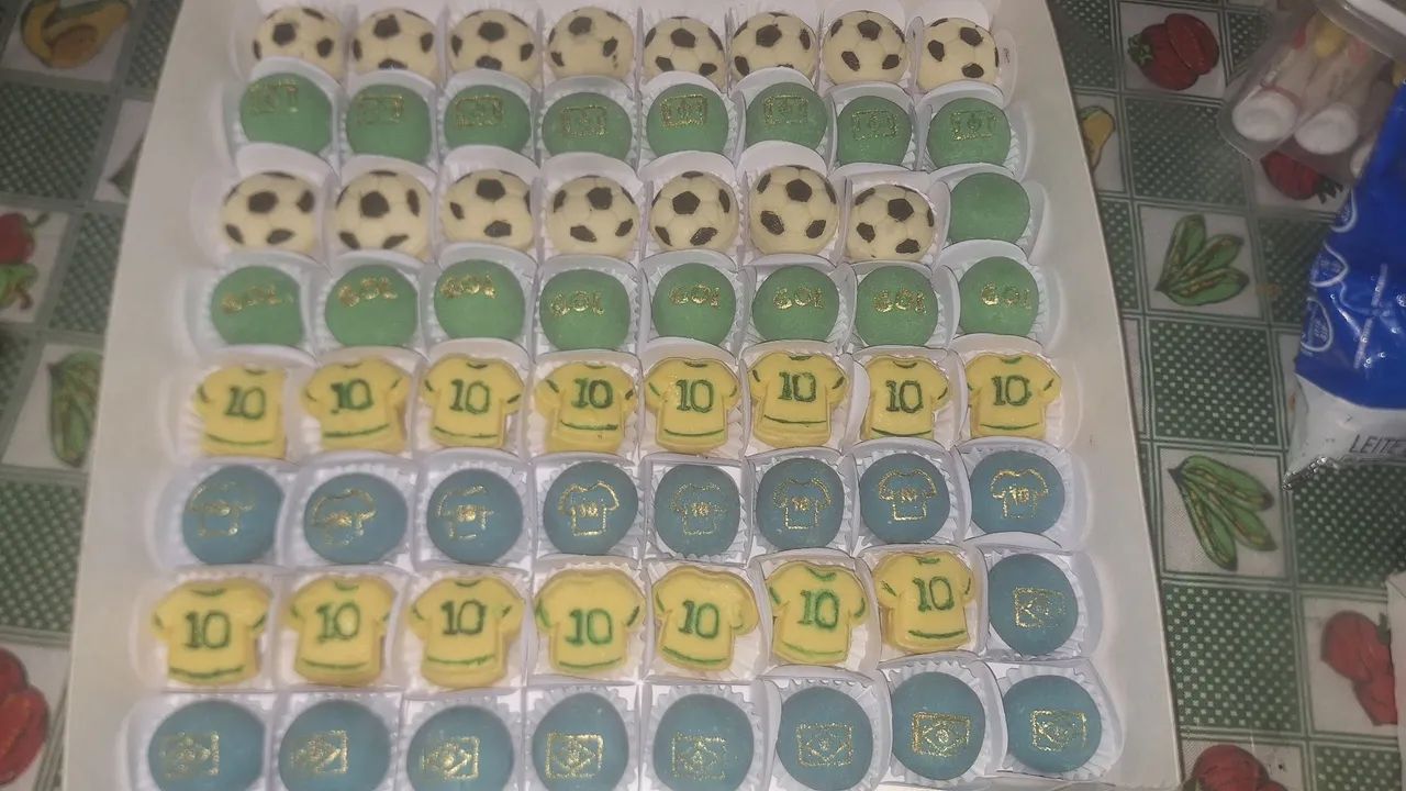 Brigadeiros personalizados  - Foto 3