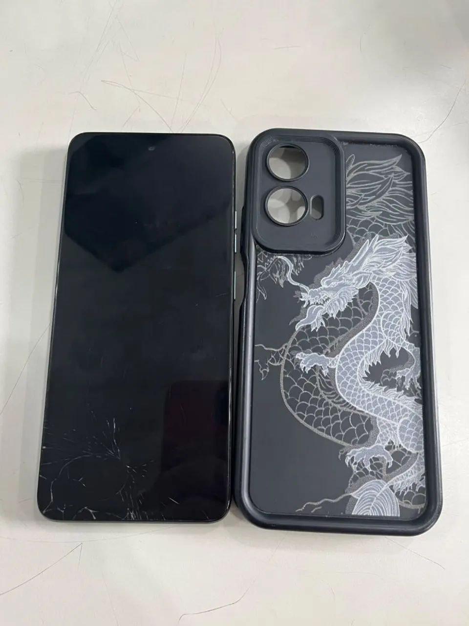 MOTO G35 COM TELA TRINCADA 
