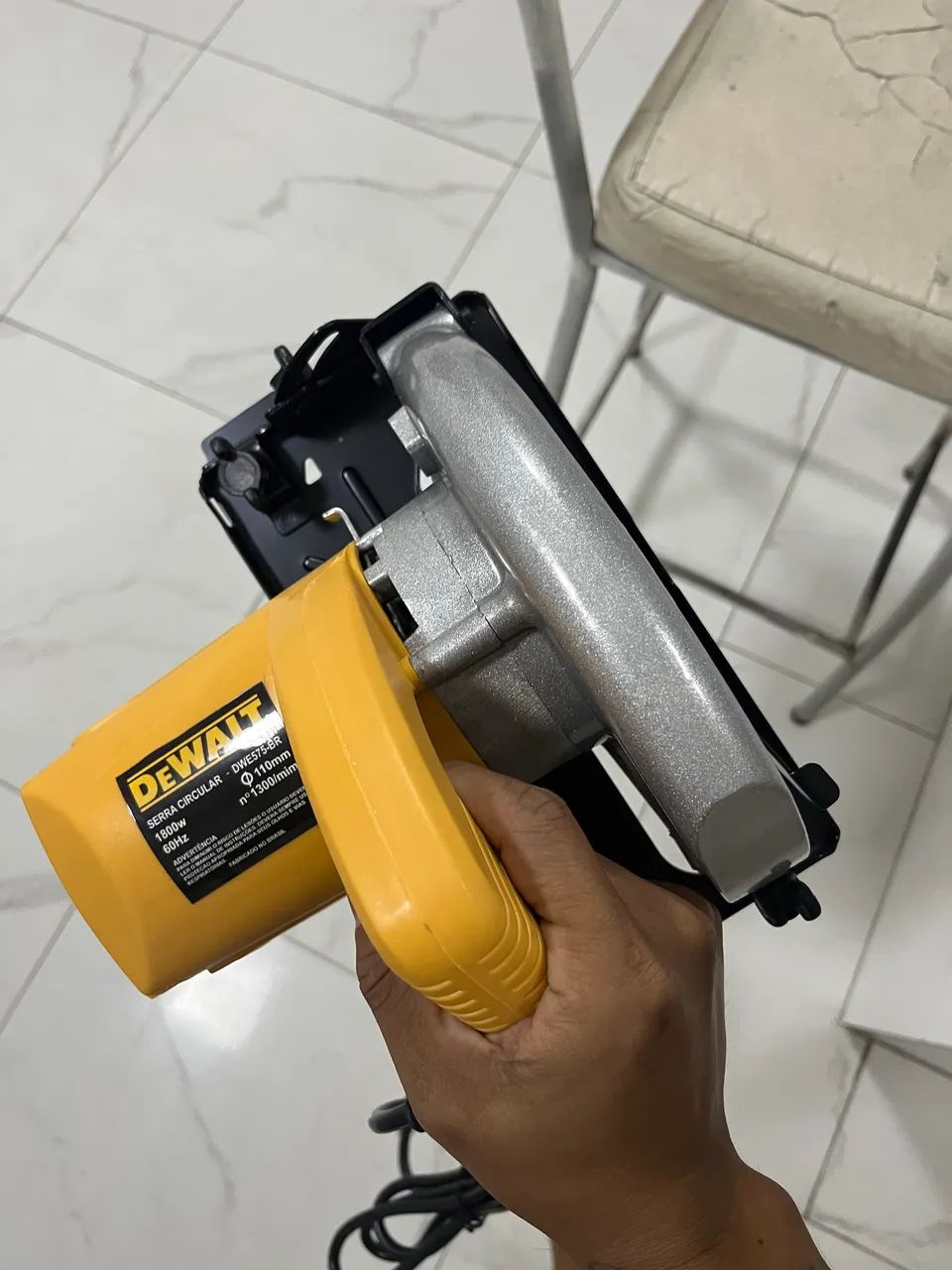 Serra circular Dewalt 1800w profissional completa 