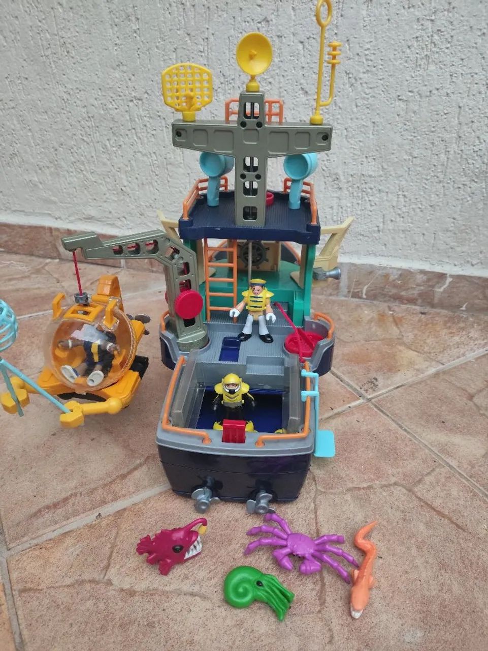 Brinquedo barco imaginext completo com submarino e acessórios - Foto 2