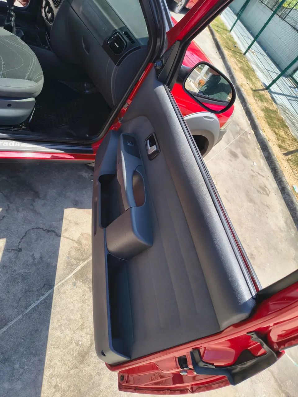 Fiat Strada Working 1.4 MPI Fire Flex 8V CD 2016 - Foto 2