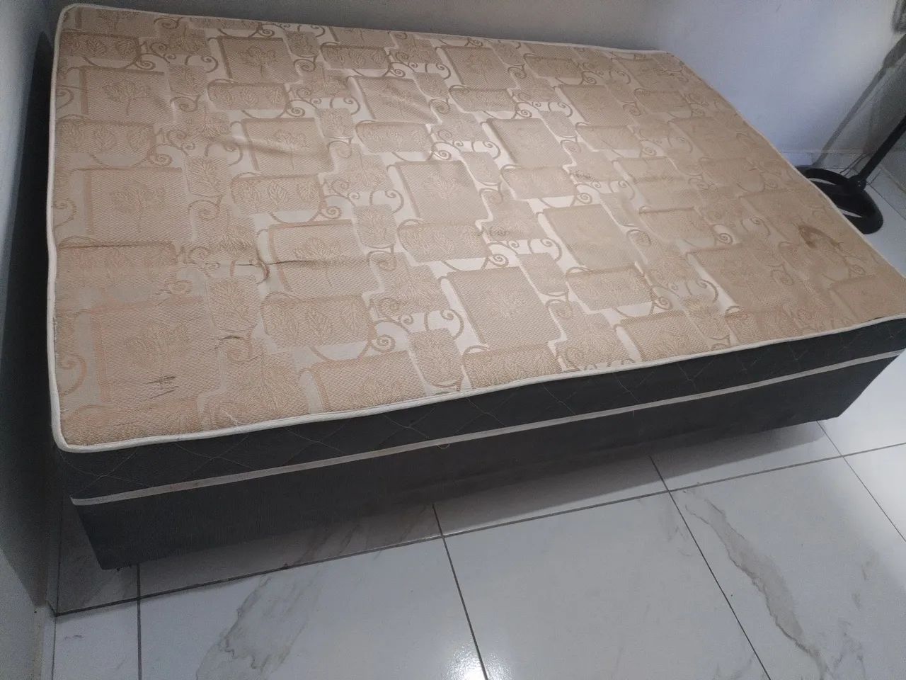 Cama casal base 