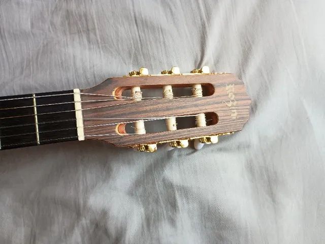 Violão tampo maciço  - Foto 5
