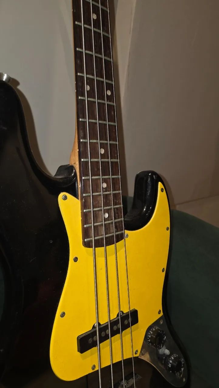 Baixo Fender Squier - Foto 4