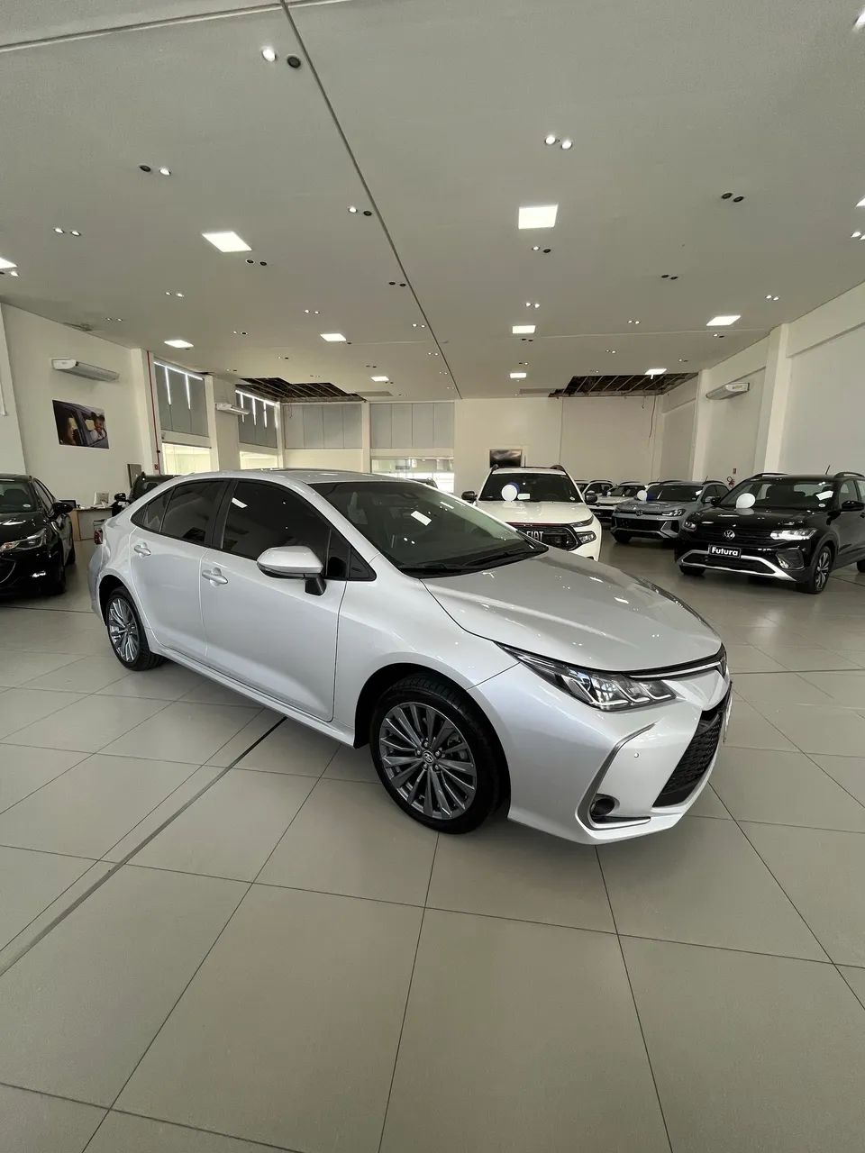Toyota Corolla XEI 2.0 Flex 16V Aut. 2024 - Foto 3