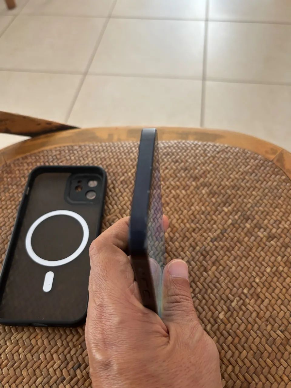 iPhone 12 preto 128 GB - bateria 70% - com capa - ótimo estado - Foto 3
