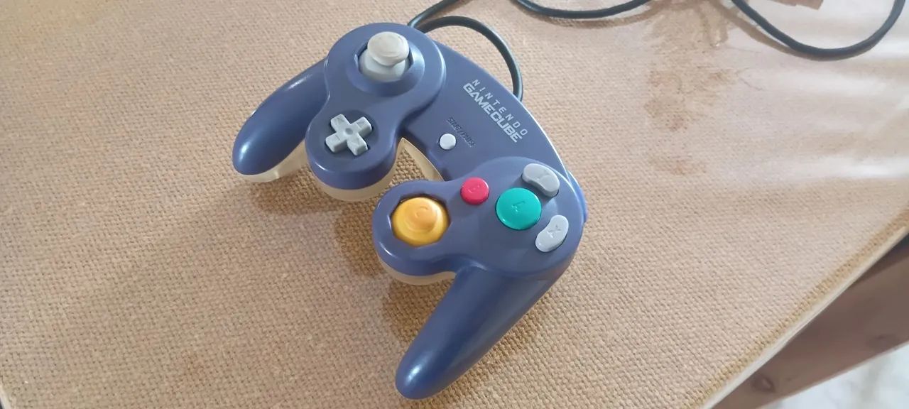CONTROLE ORIGINAL DE GAMECUBE (Indigo & Clear) - Foto 2