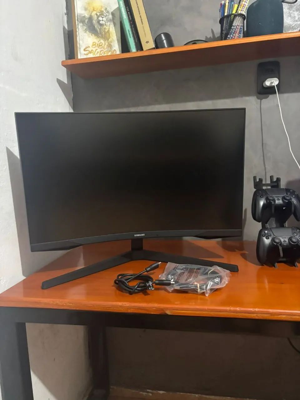 Monitor Gamer Curvo Odssey 27' - Foto 3