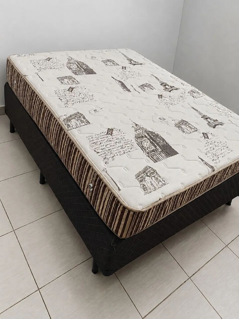Cama box casal