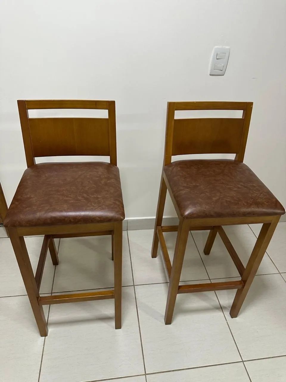 Banquetas de madeira  - Foto 2