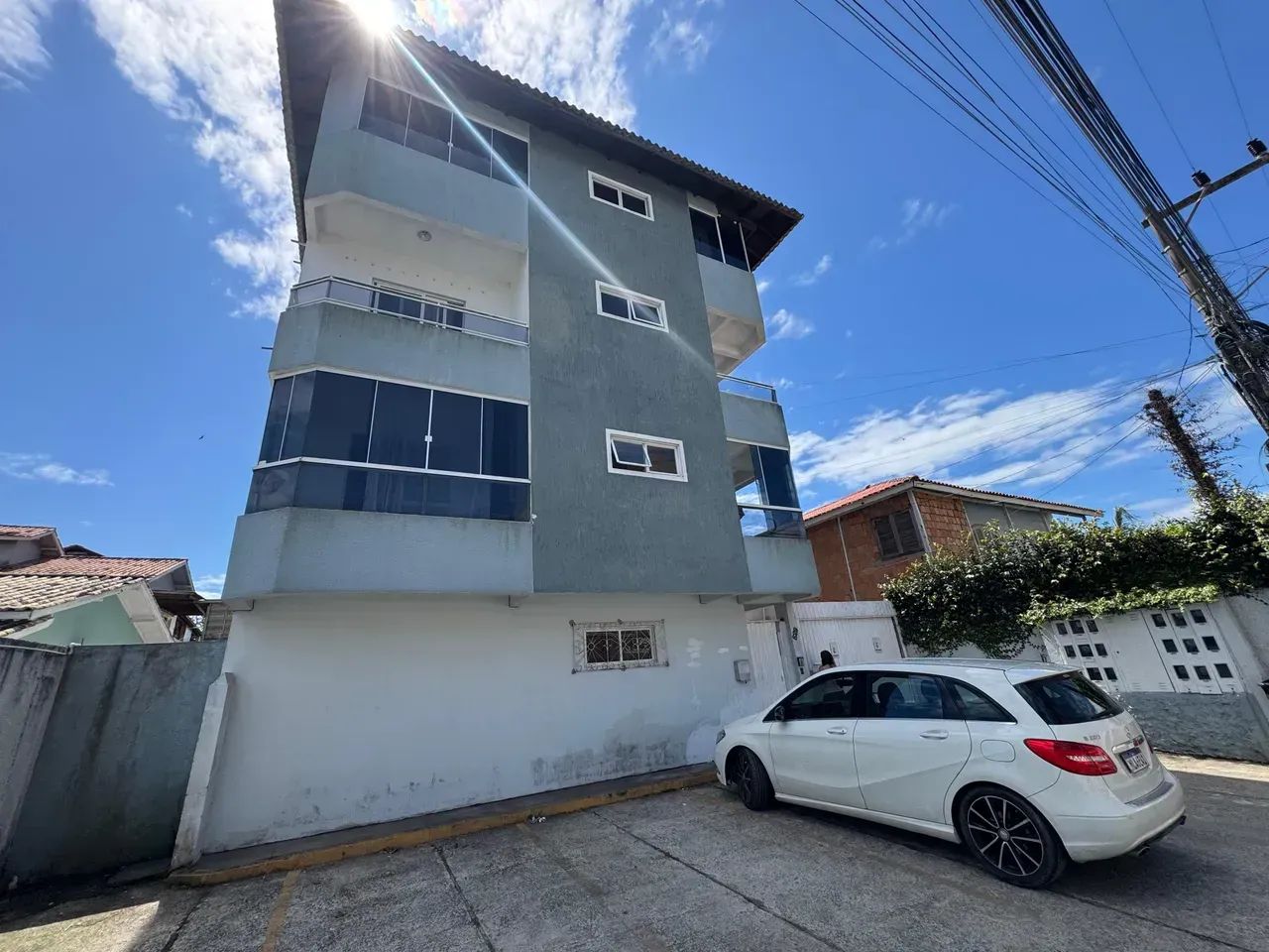 Imóvel para aluguel possui 55 metros quadrados com 2 quartos - Foto 2