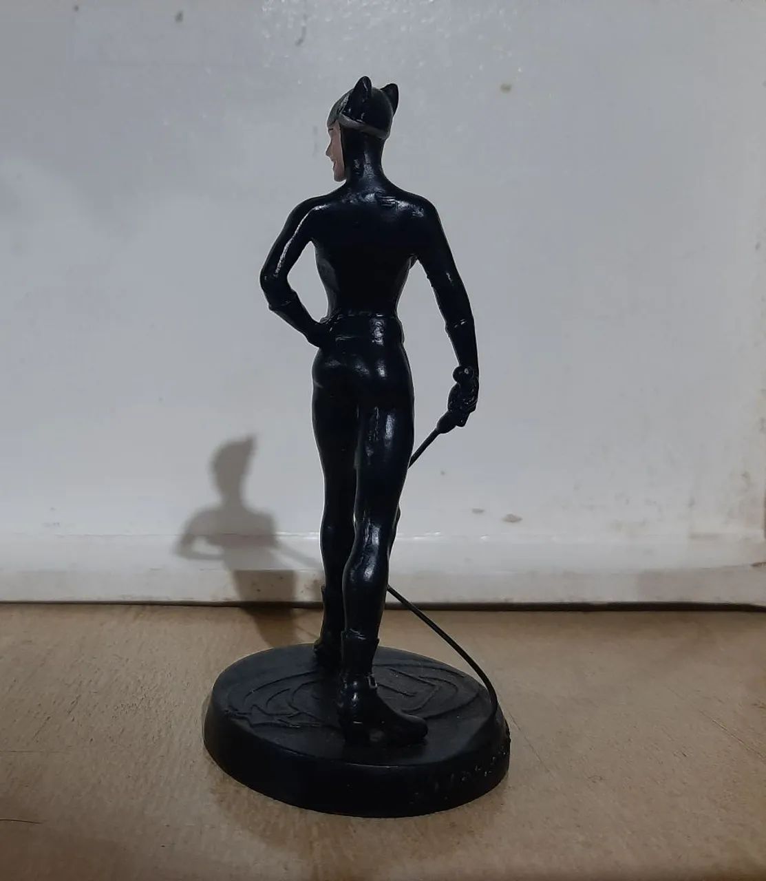 Mulher gata miniatura,  Eaglemoss.  Dc comics.  Usado em excelente estado.  - Foto 2