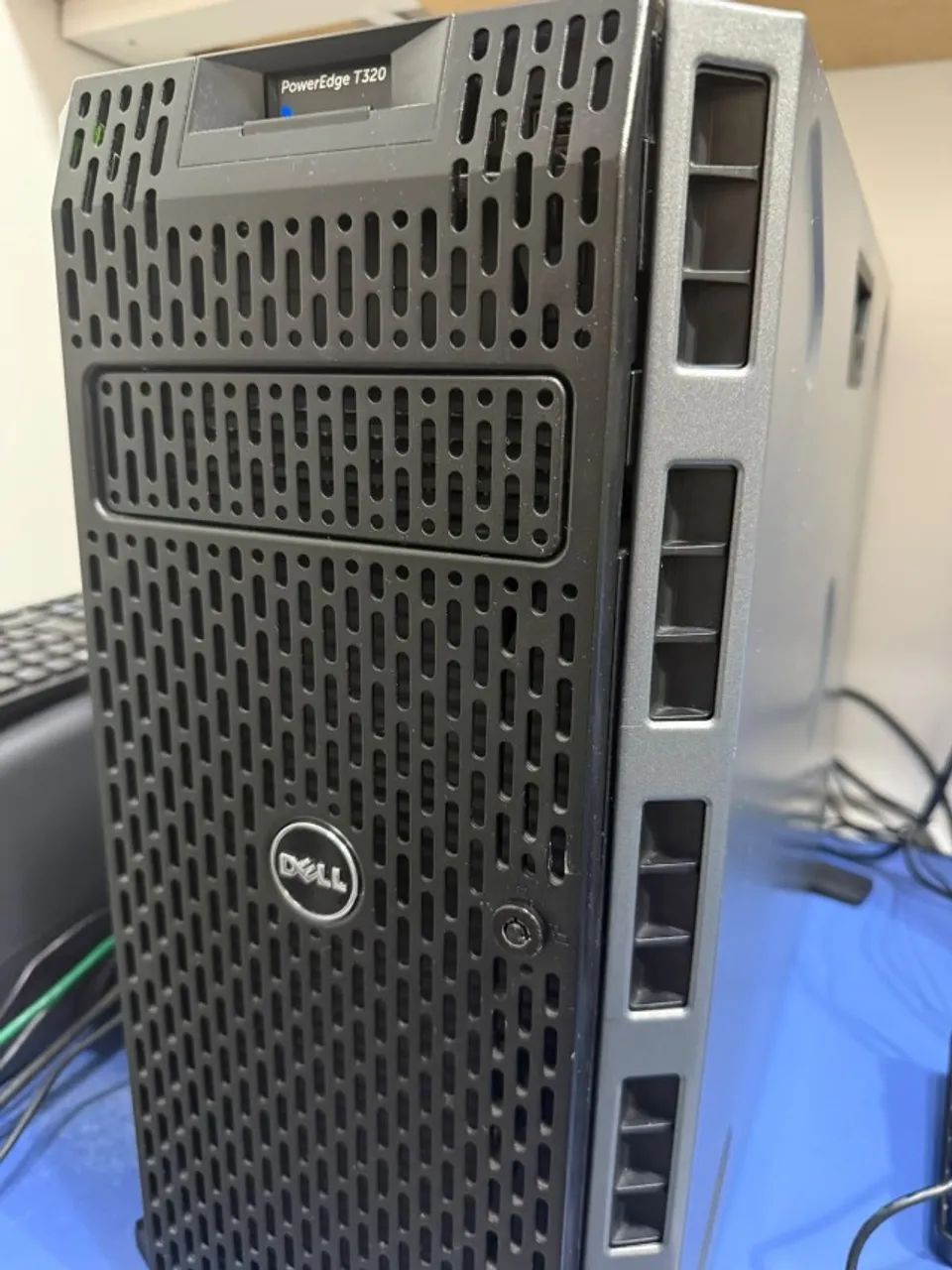 Servidor Dell PowerEdge T320 Xeon E5 16GB - Foto 3
