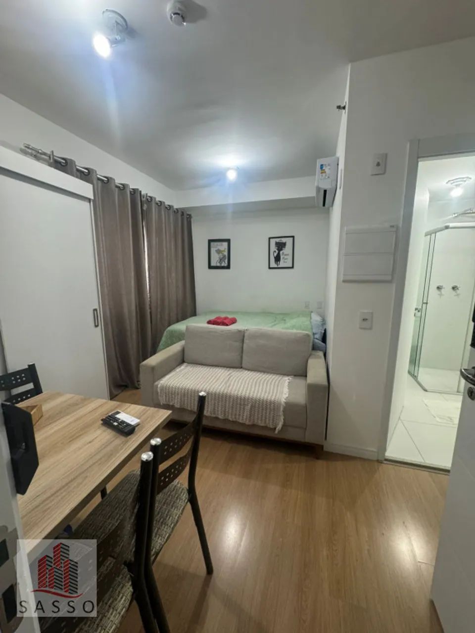 Vendo quitinete com 1 quarto no Brás.