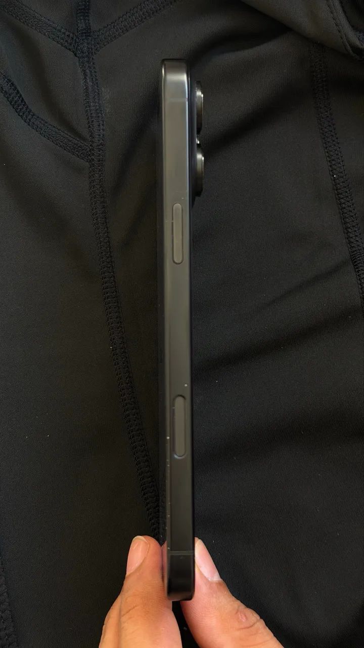 iPhone 16 pro Max OPORTUNIDADE!! - Foto 2