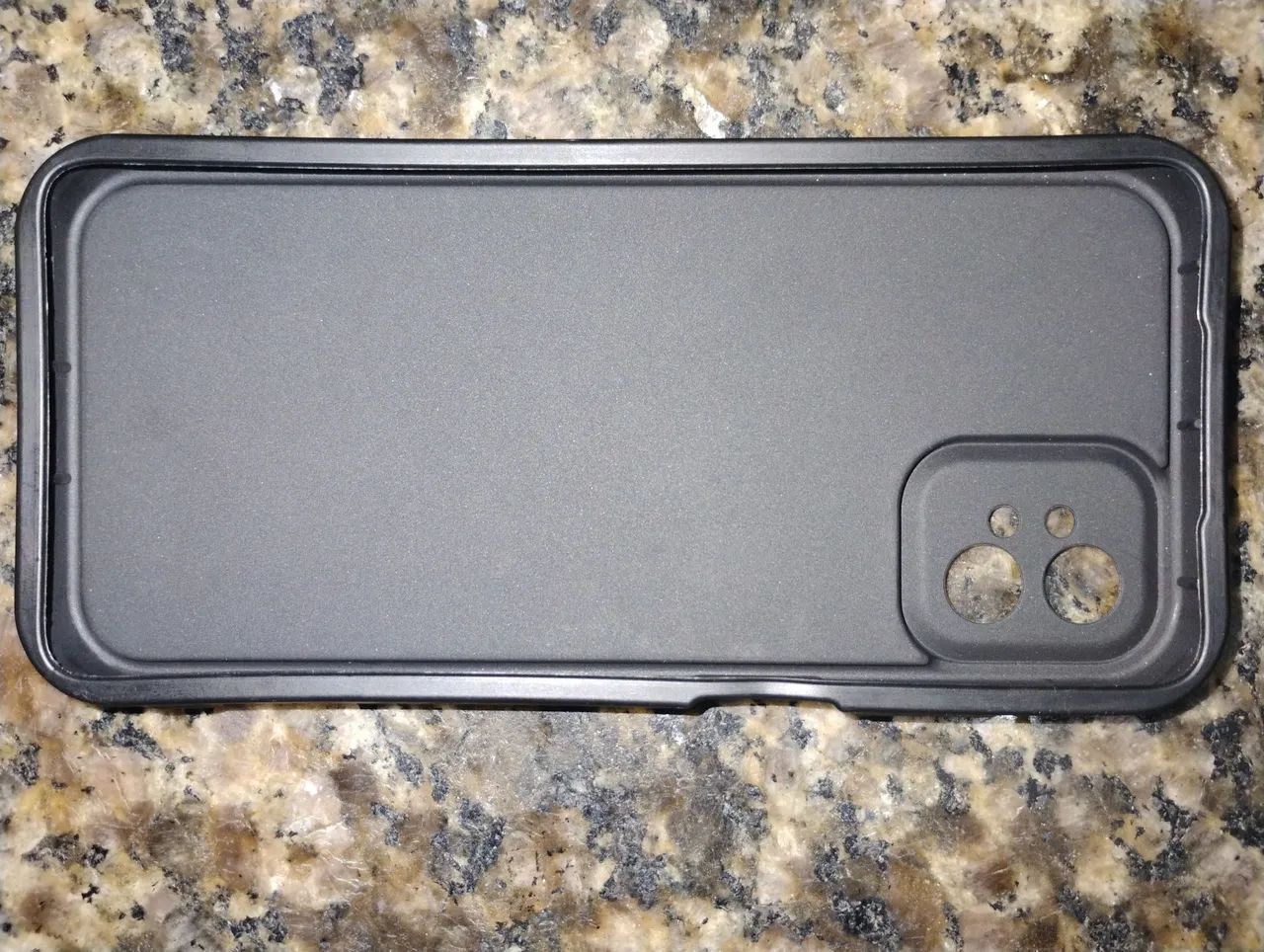 Capa Grossa de celular Moto G32 - Foto 2