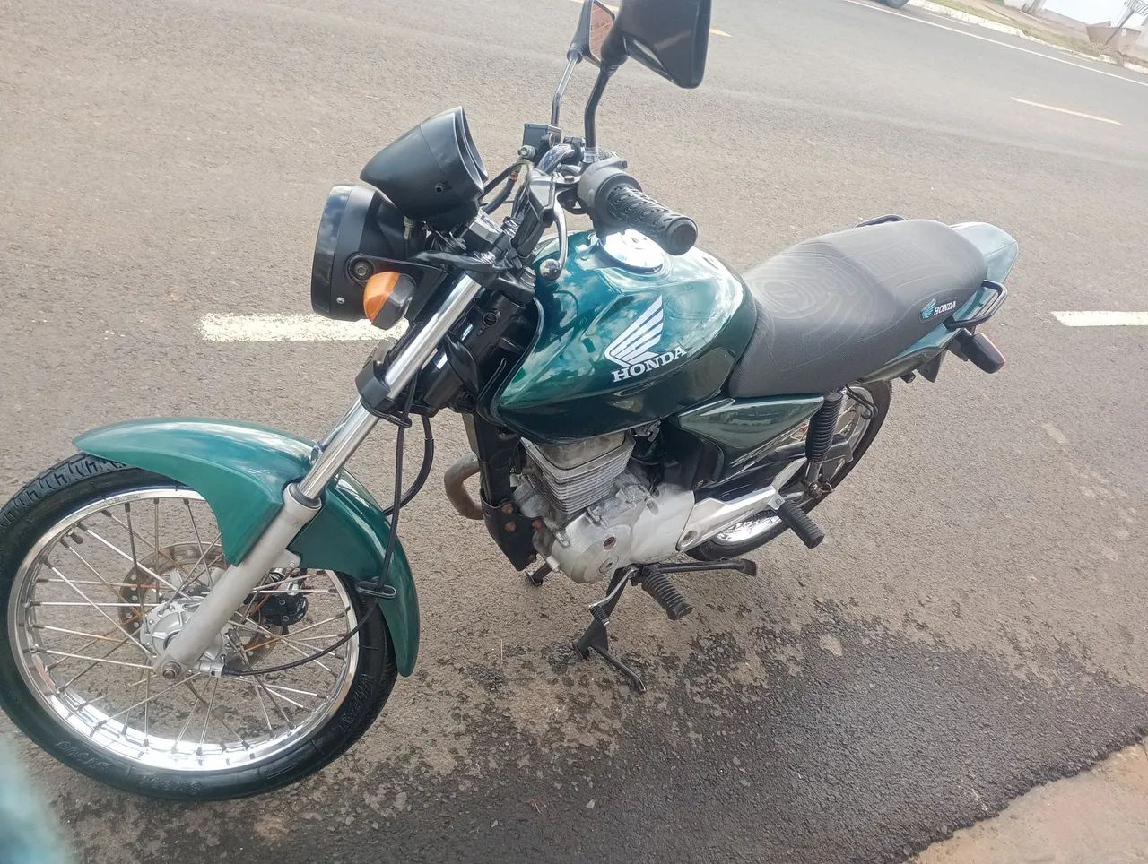150 Titan 2004 ESD  - Foto 3