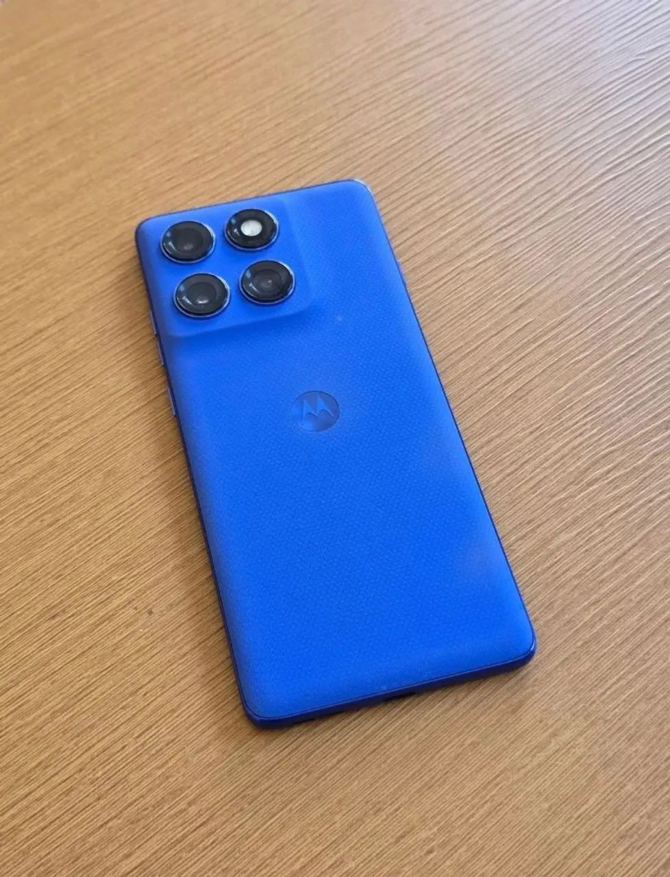 EDGE 60 PRO 5G 