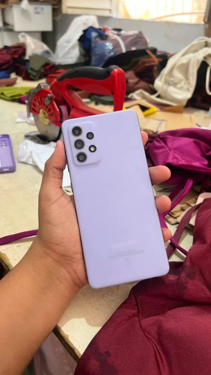 Samsung A52 128g da cor lilás  - Foto 3