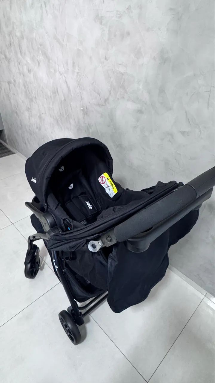 Carrinho de bebê com bebê conforto  - Foto 5