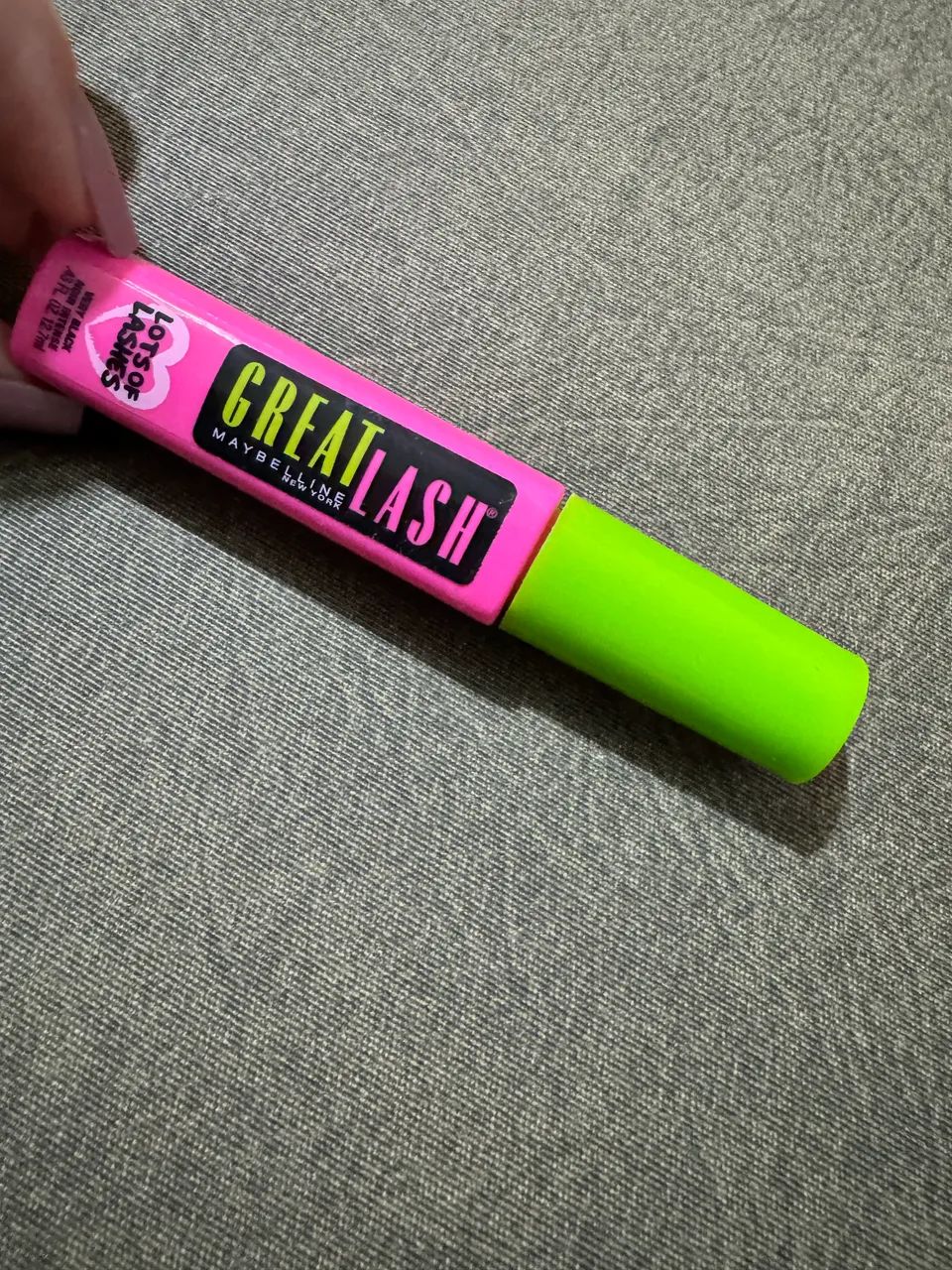 Máscara de cílios importada Maybelline