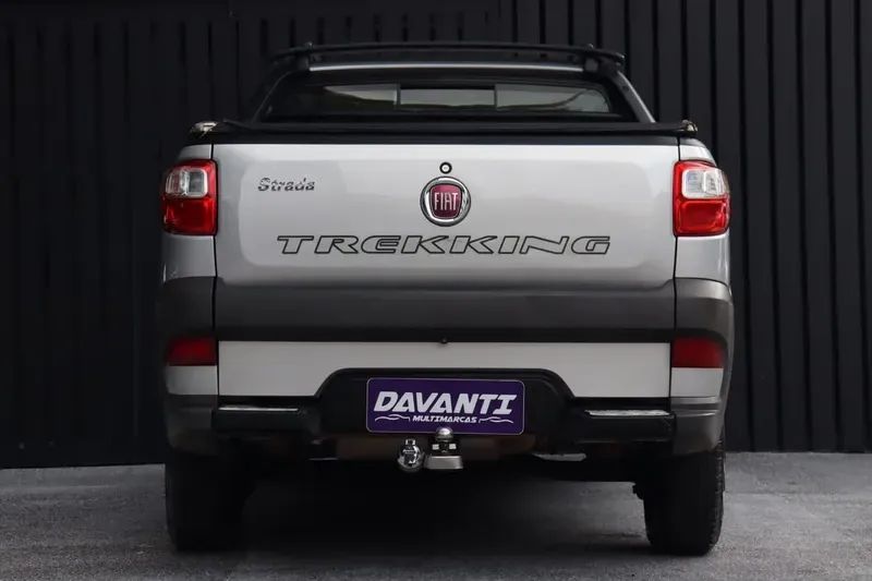 Fiat Strada Trekking 1.6 16V Flex CD 2015 - Foto 5