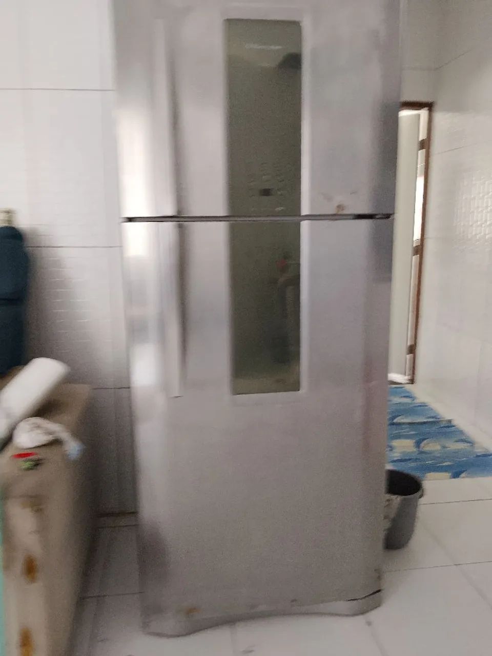Vendo geladeira não congela 