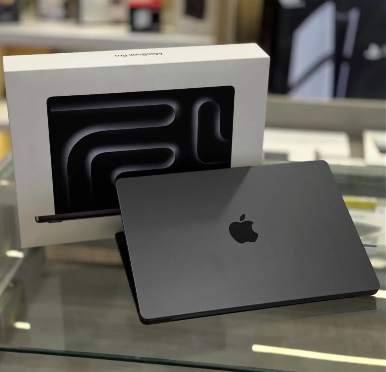 MacBook Pro M5 512/16 GB GB novo lacrado - Notebooks - Taguatinga