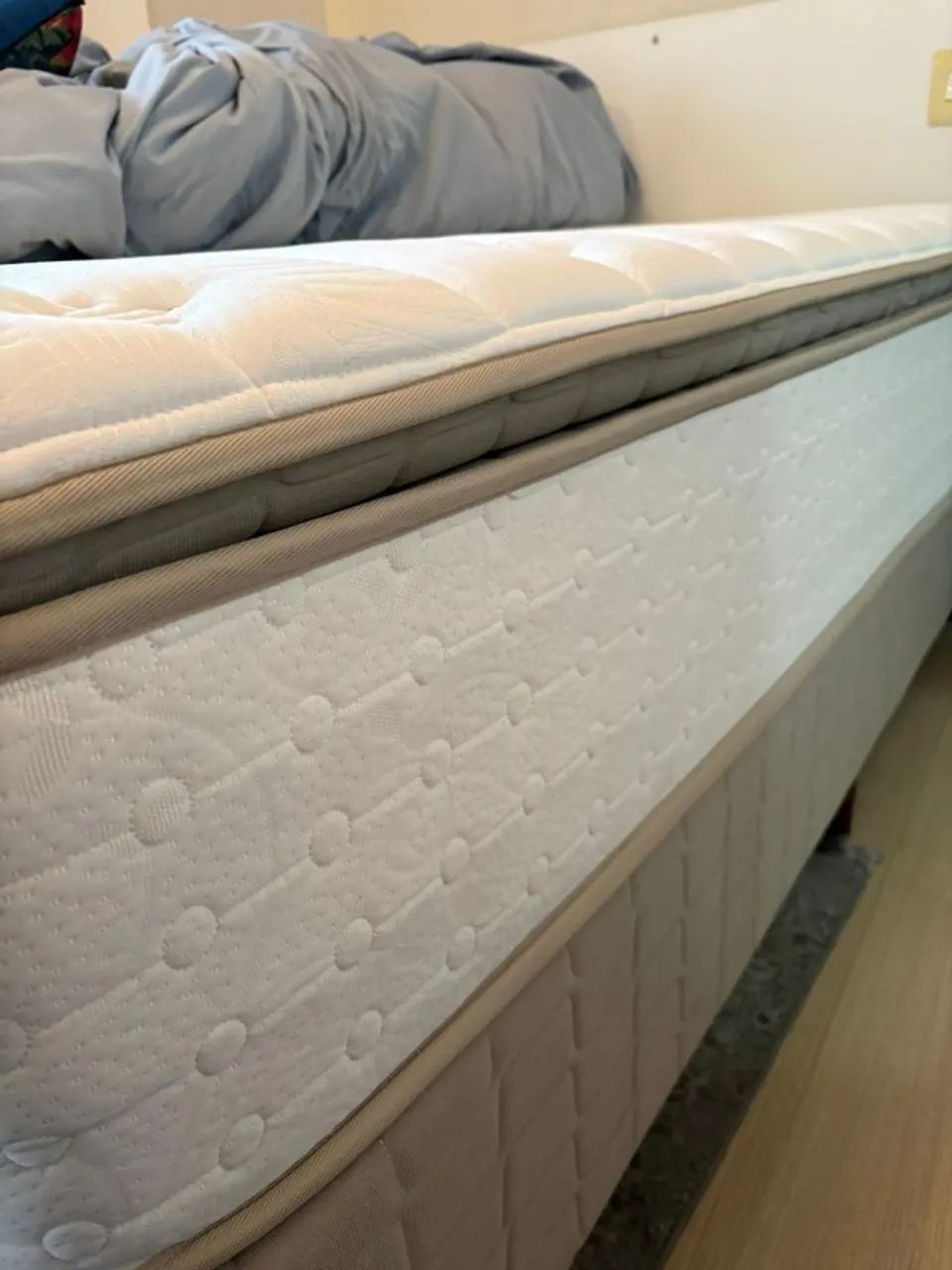 Cama Box QUEEN + Colchão (Semi-Nova) - Foto 3