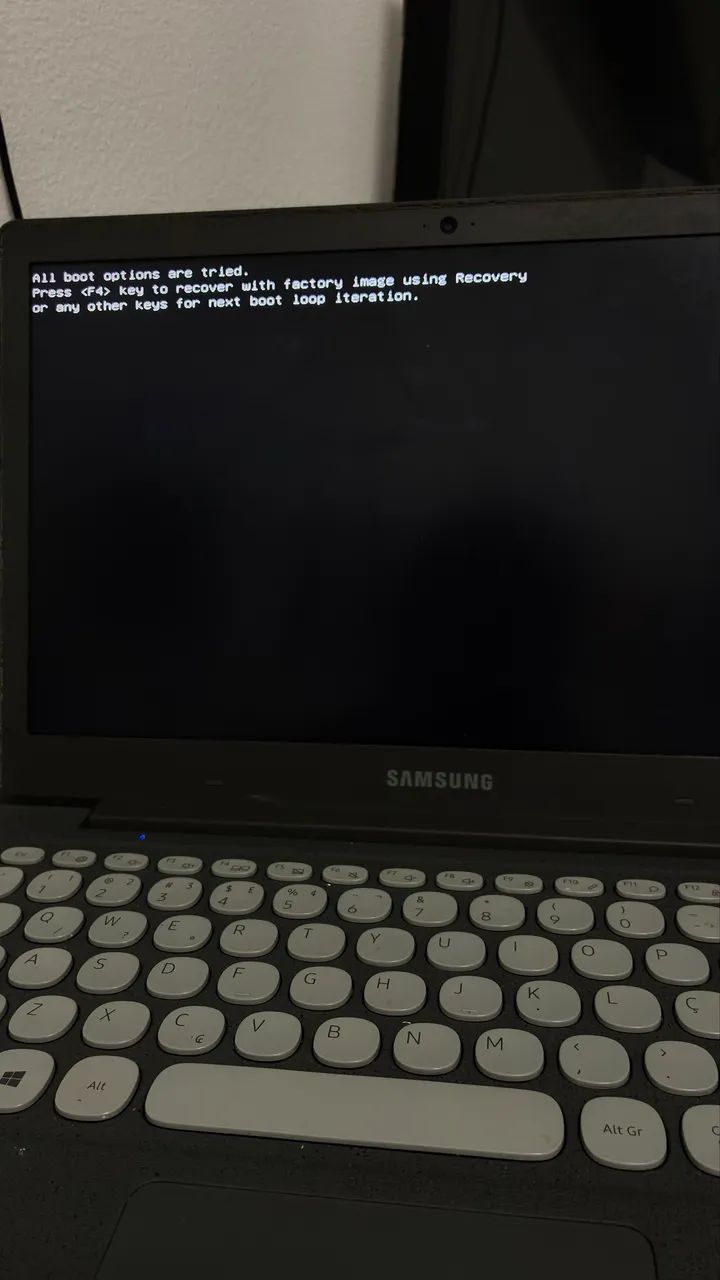 Vendo notebook Samsung 