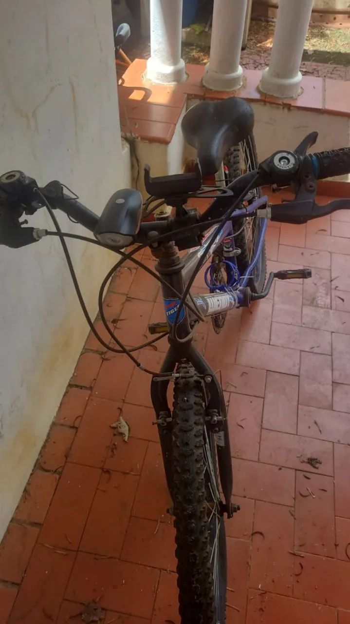 Bicicleta Aro 24 - 18 marchas - Foto 2