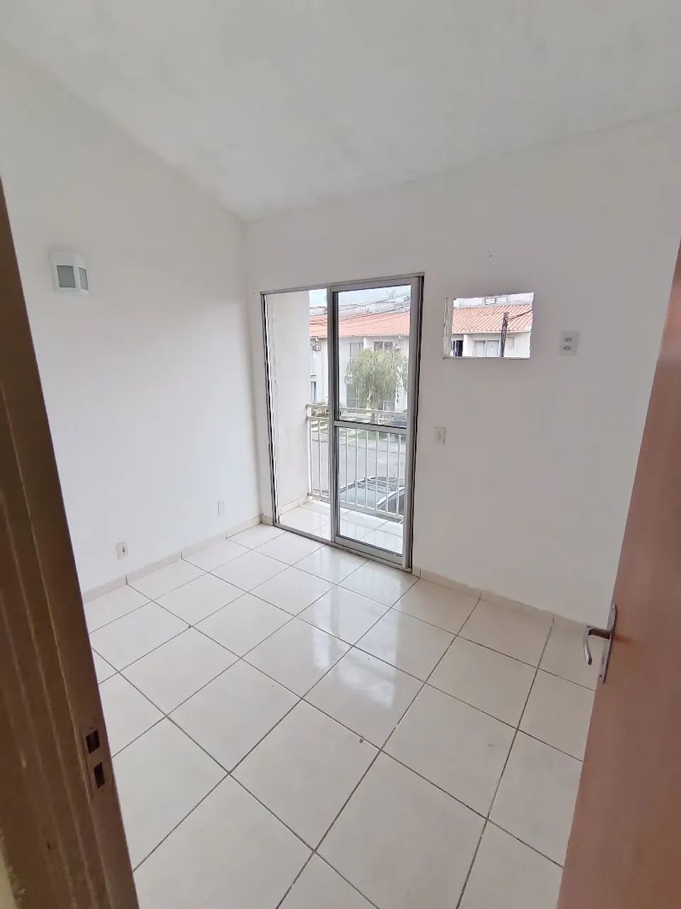 ALUGA-SE  CASA DUPLEX - Foto 3