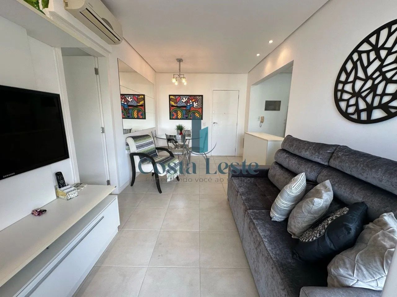 Excelente apartamento de 2 dormitórios com suíte mobiliado no Itacorubi - Foto 2
