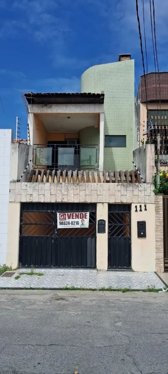 CASA NO SANTO ANTONIO À VENDA - 2464