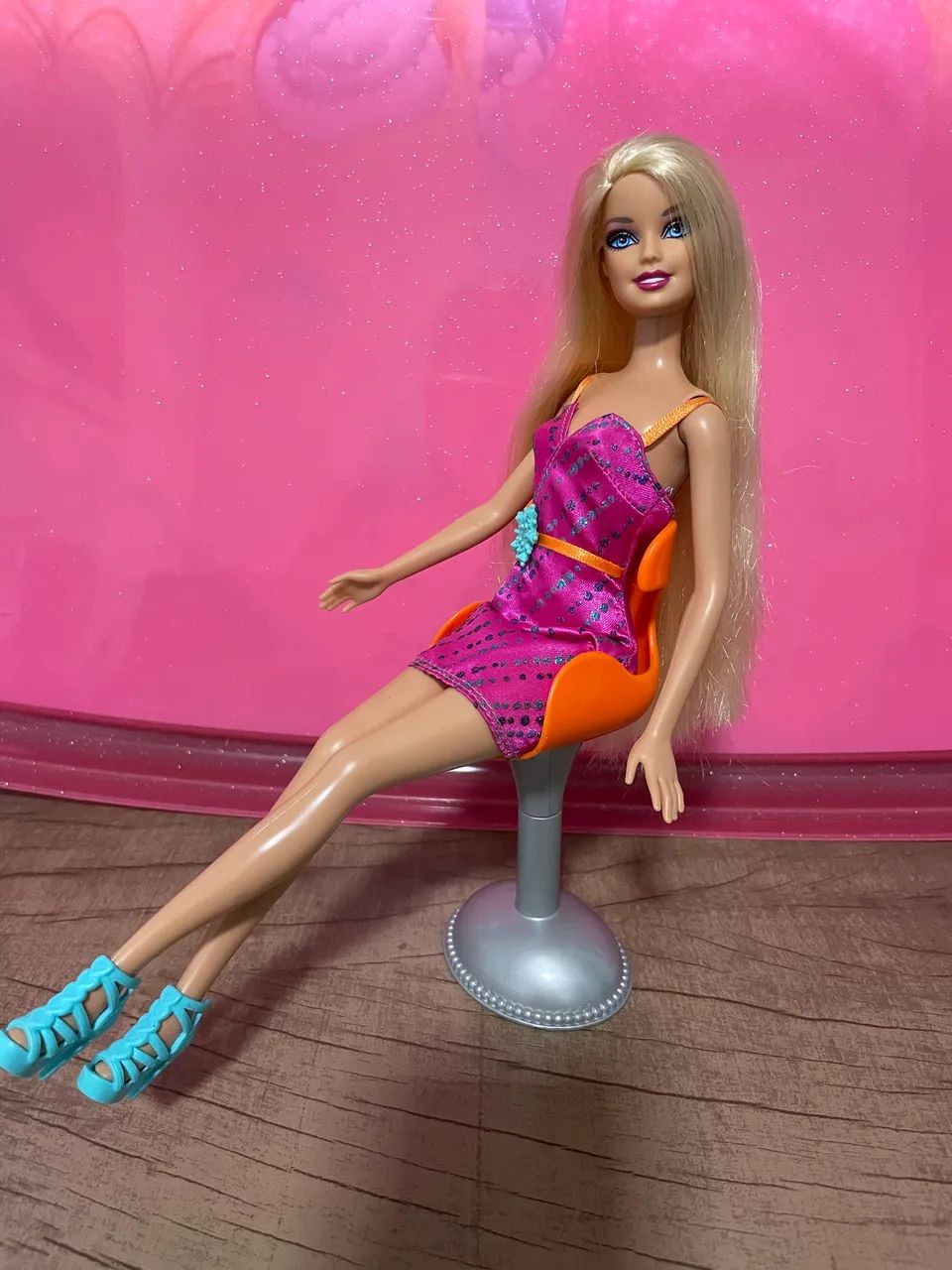 Barbie Mechas Coloridas  - Foto 4