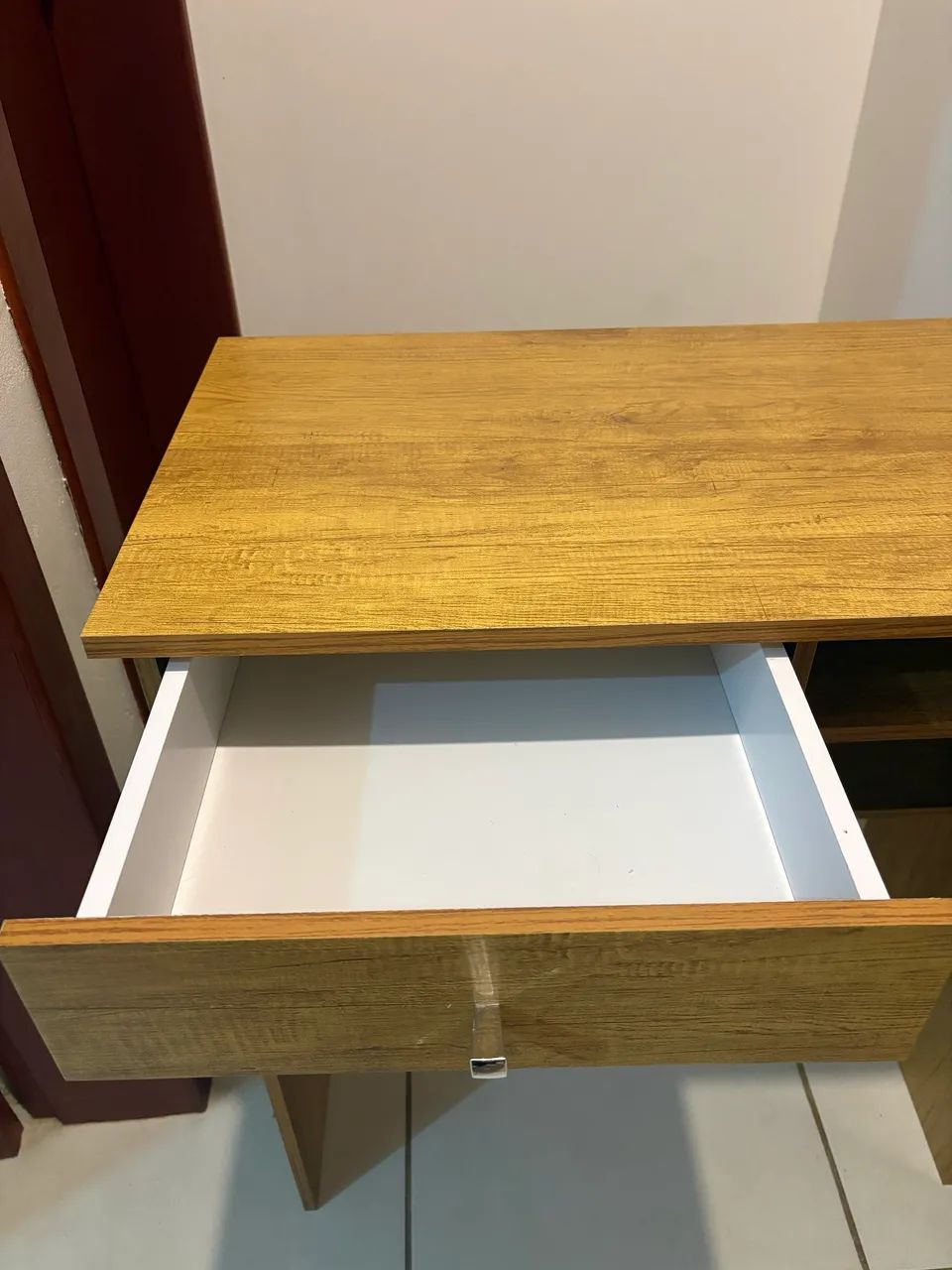 Mesa para Escritório com Gaveta - Excelente Estado