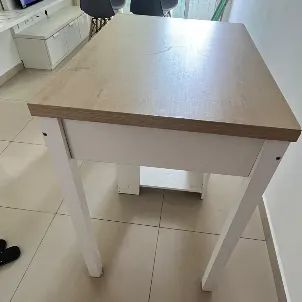 Mesa de Apoio Prática e Funcional - Perfeito Estado para Uso - Foto 3